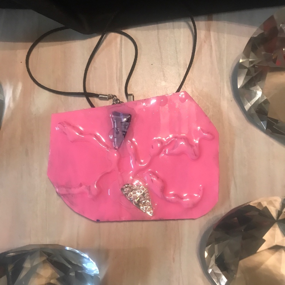 💕🤍 Charm 🤍💕 - Picture 3 of 6
